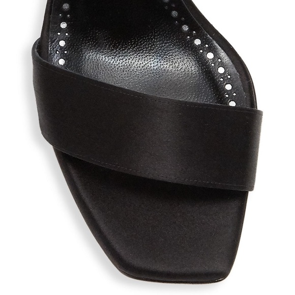 Manolo Blahnik Parinasan 105 Embellished Sandals Heels in Black Size 38 - Picture 5 of 8